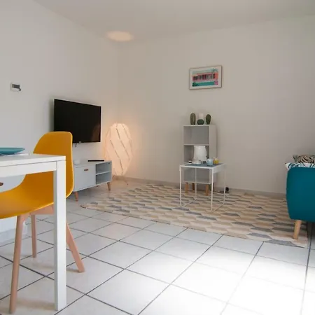 Hébergement de vacances La Vermeillade Maxi-jacuzzi&terrasse Privés à 7 Mn De Sommières