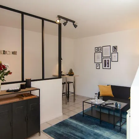 La Vermeillade Maxi-jacuzzi&terrasse Privés à 7 Mn De Sommières Hébergement de vacances Congenies
